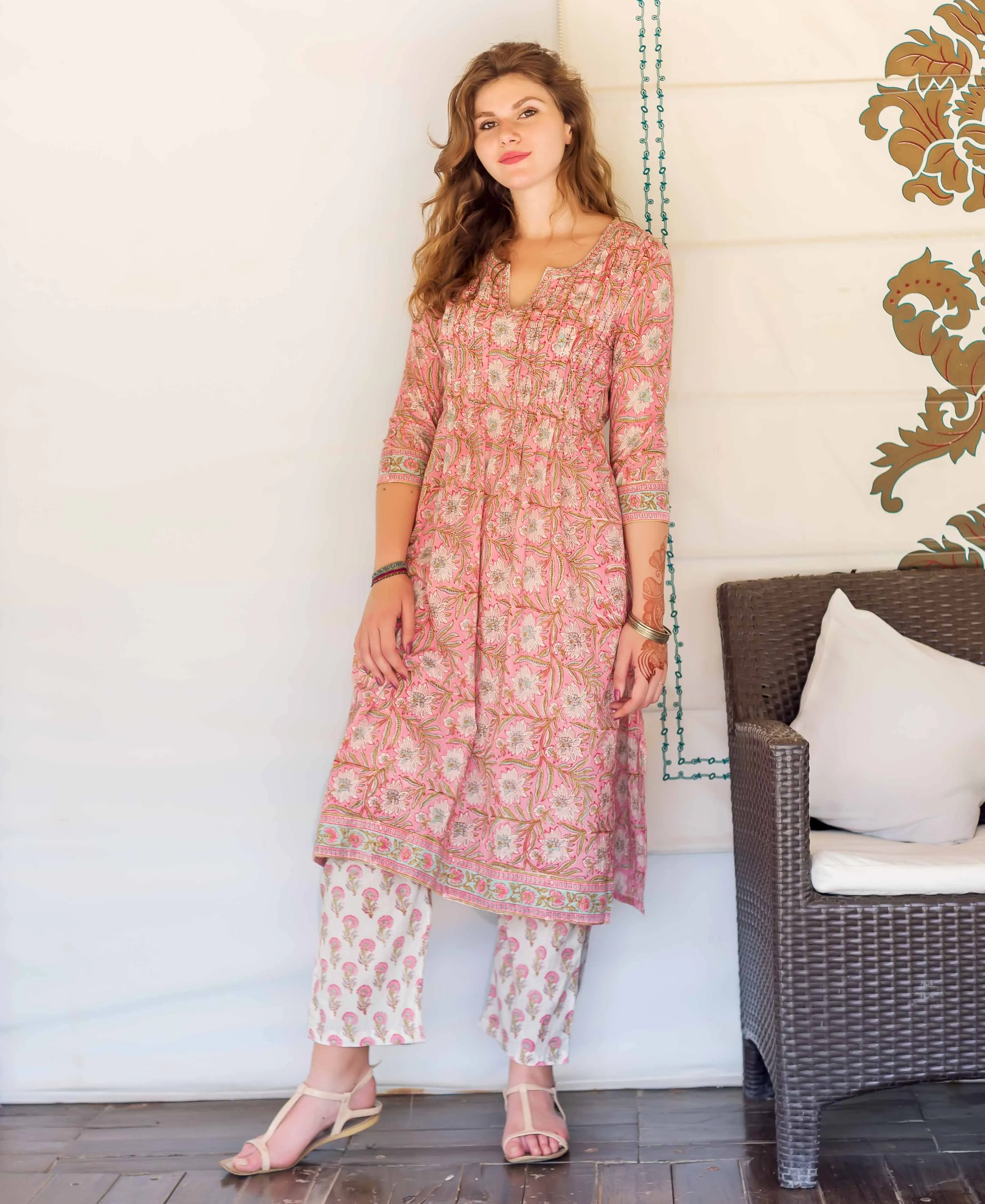 Alyssa Straight Cut Printed Pink Kurta