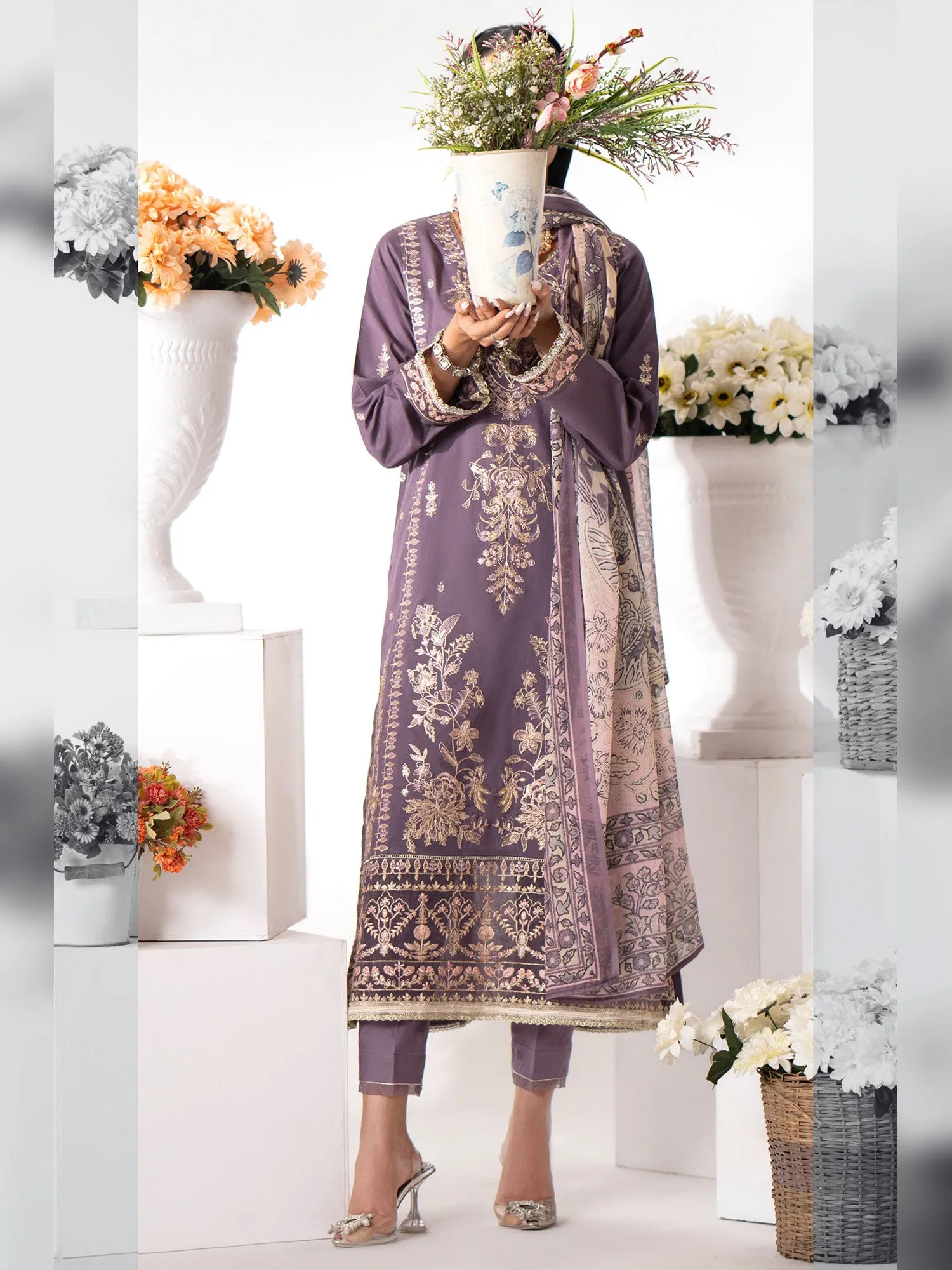 Casual Lite Embroidered Cotton Lawn 3-Piece Suit - Rosita