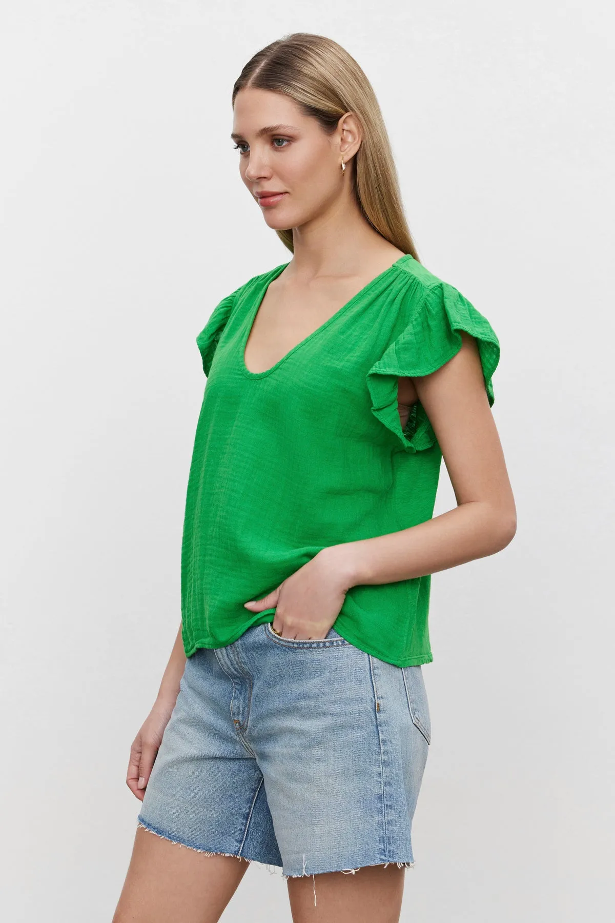 REMI RUFFLE SLEEVE TOP