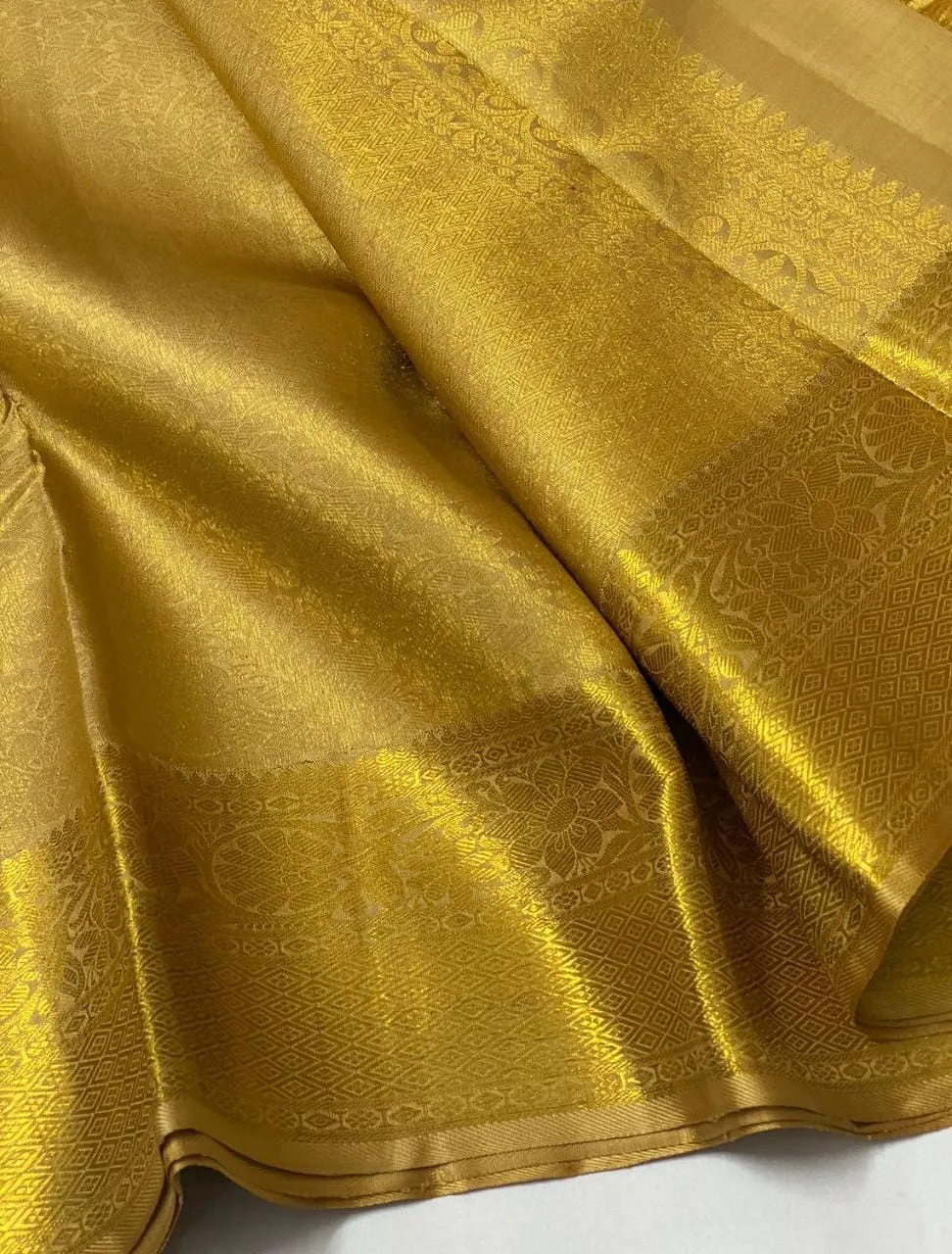 Vyshali , Golden Kanjivaram Bridal Silk Saree for Women -PRIYA001GKS